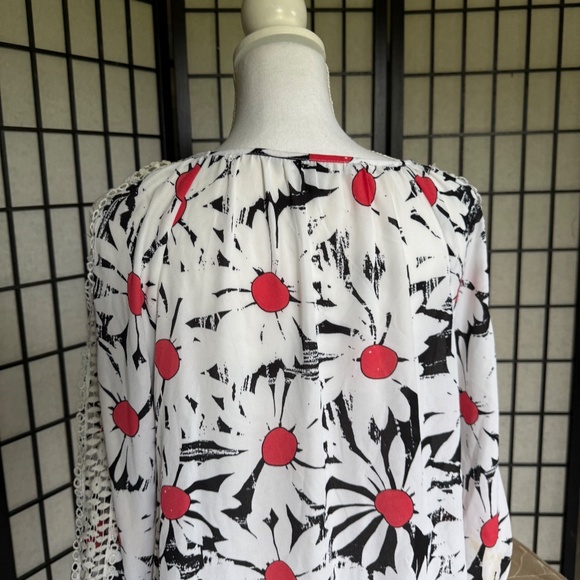 Valerie Steves Floral Blouse Women's Shirt Medium - Picture 14 of 14